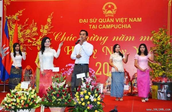 La communauté vietnamienne à l’étranger fête le Tet - ảnh 1