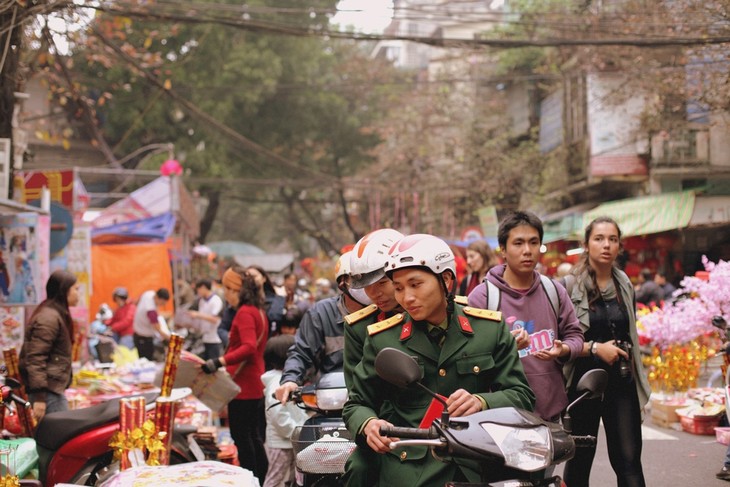 Un air printannier au cœur de Hanoi - ảnh 5
