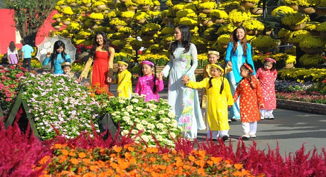 Clôture de la fête florale du printemps à Ho Chi Minh-ville - ảnh 1