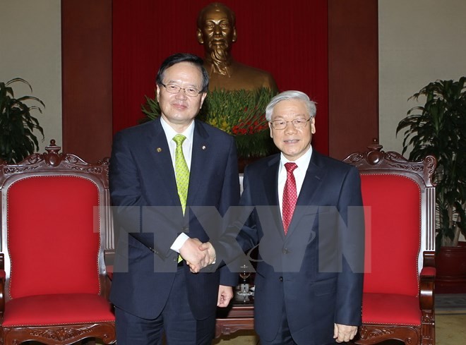 Chung Ui-hwa reçu par le secrétaire général du Parti communiste vietnamien  - ảnh 1