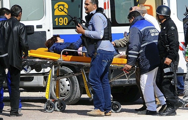 Carnage dans un musée à Tunis: 22 morts, dont 20 touristes et 42 blessés - ảnh 1