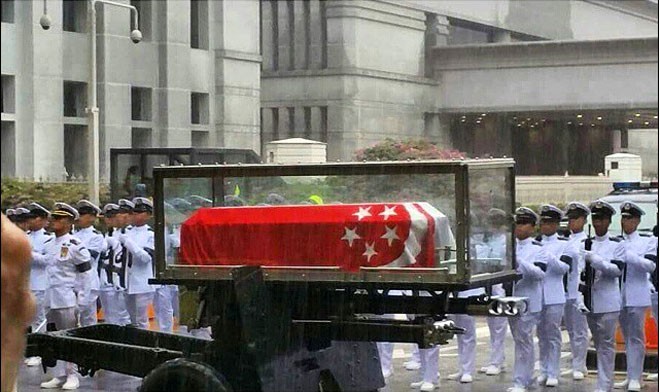 Nguyên Tân Dung aux obsèques de Lee Kuan Yew - ảnh 1