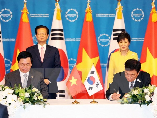 Le Vietnam et la République de Corée paraphent l’accord de libre échange - ảnh 1
