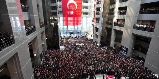 Flambée de violences politiques en Turquie - ảnh 1