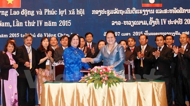 Vietnam - Laos : promouvoir la coopération sur le travail et la protection sociale. - ảnh 1