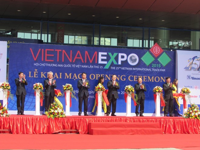 Vietnam Expo 2015 : les entreprises locales trouvent leur partenaires étrangers - ảnh 1
