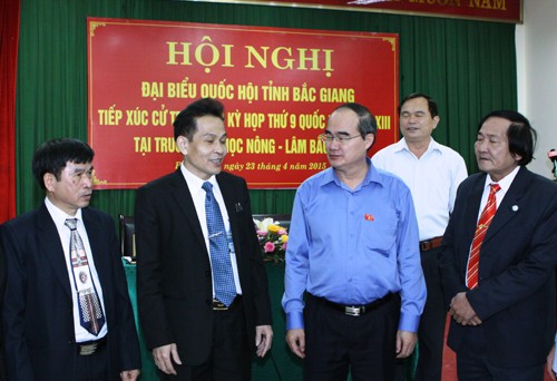 Nguyen Thien Nhan rencontre l’électorat de Bac Giang - ảnh 1