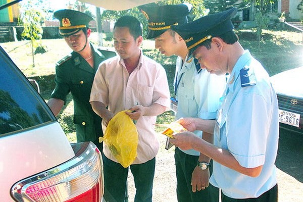 Coopération entre les forces armées de Dak Nong et Mondulkiri - ảnh 1