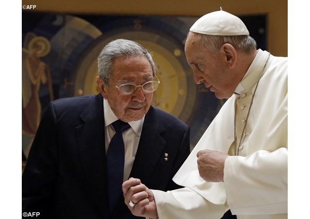 Le président cubain Raul Castro reçu par le Pape - ảnh 1