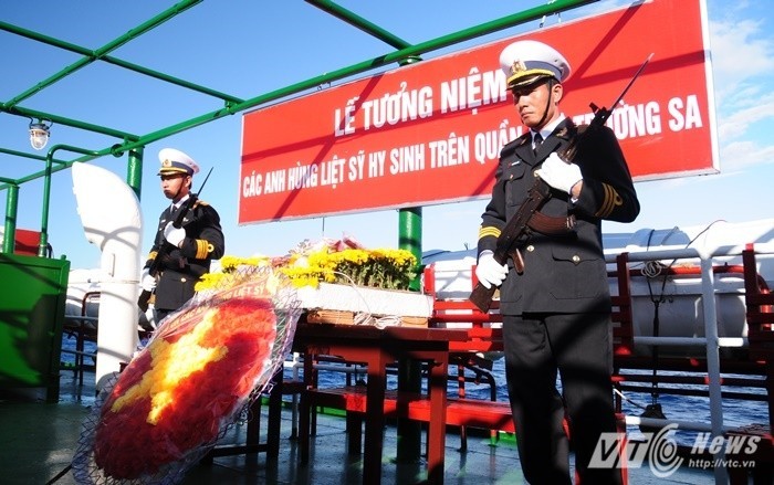 Mémoire aux cadres et aux soldats tués dans le secteur de l’archipel de Truong Sa - ảnh 1