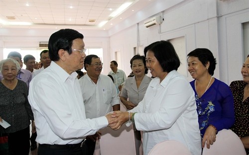 Truong Tan Sang rencontre l’électorat de Ho Chi Minh ville - ảnh 1