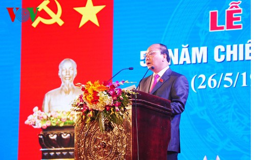 Nguyên Xuân Phuc au 50ème anniversaire de la victoire de Nui Thành - ảnh 1