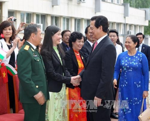 Le Premier ministre Nguyen Tan Dung termine sa visite en Bulgarie - ảnh 1