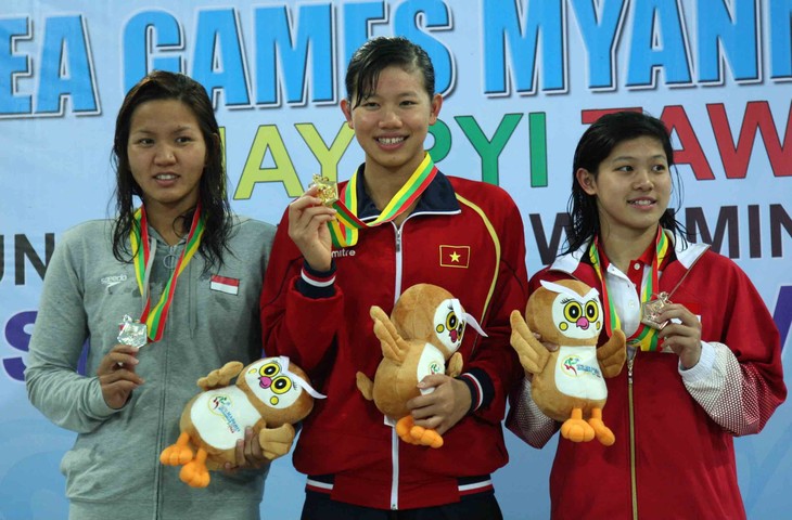 SEA Games 28: le Vietnam décroche 9 médailles d'or lors des compétitions de jeudi - ảnh 1
