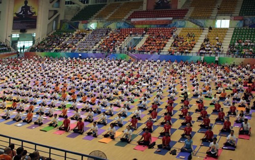 Le Vietnam répond à la journée internationale du Yoga  - ảnh 2