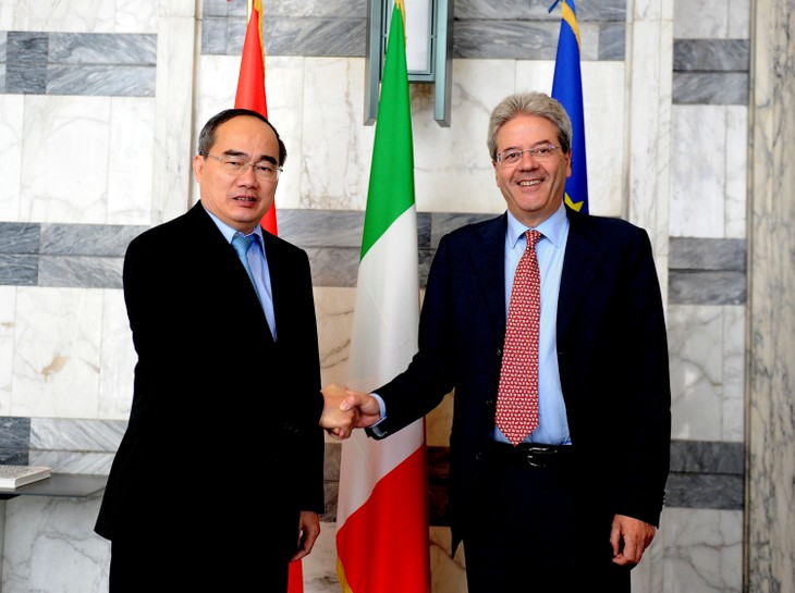 Nguyen Thien Nhan rencontre le ministre italien des Affaires étrangères  - ảnh 1