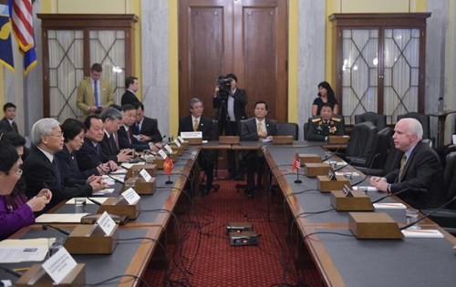 Nguyen Phu Trong rencontre les parlementaires américains - ảnh 1