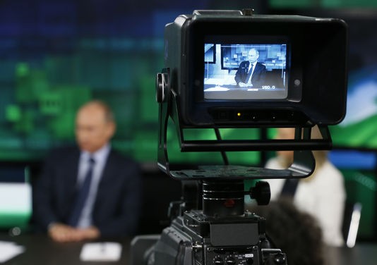 La Russie dénonce le gel du compte bancaire d’une agence de presse officielle à Londres - ảnh 1