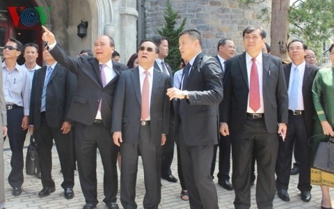  Le Premier ministre laotien à Hoi An - ảnh 1