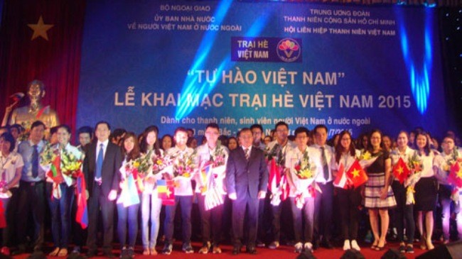 Le camp d’été des jeunes de la diaspora et de Ho Chi Minh-ville 2015 - ảnh 1