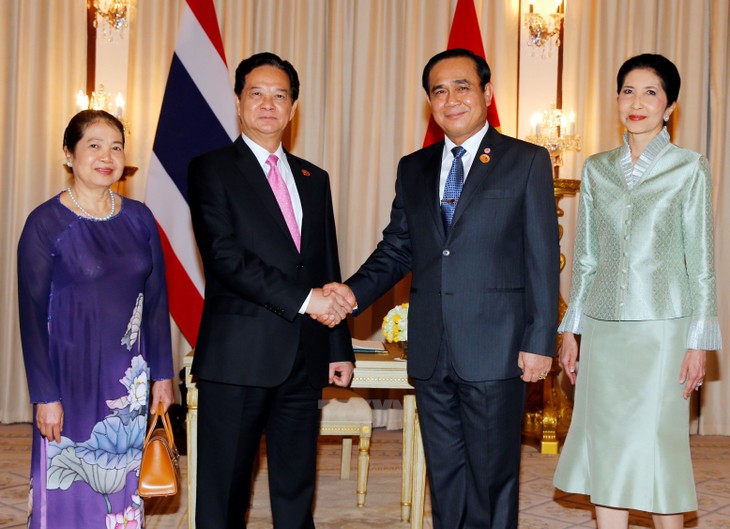 Le Premier ministre Nguyen Tan Dung se rend en Thaïlande - ảnh 1