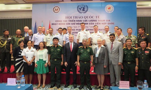 Colloque sur la participation du Vietnam aux forces de maintien de la paix de l’ONU - ảnh 1