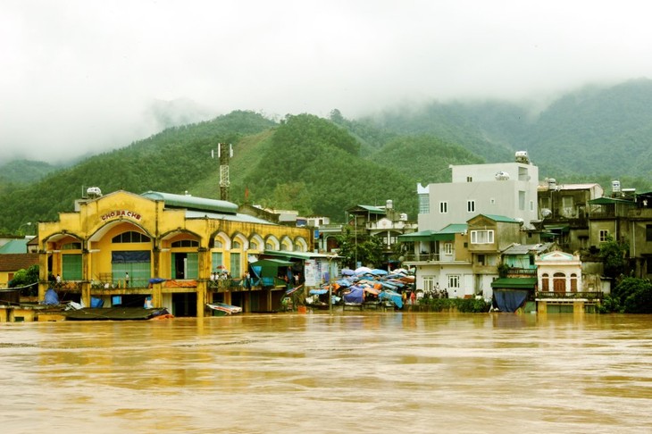 Pluies et inondations historiques à Quang Ninh : appel à l’aide - ảnh 1