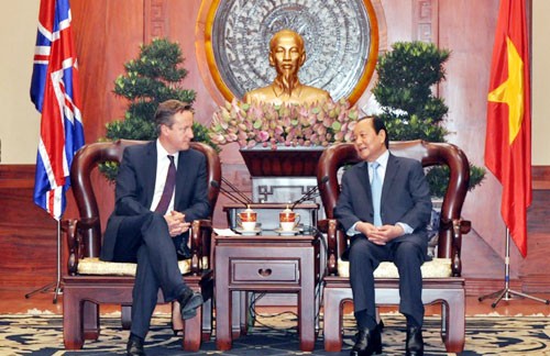 David Cameron termine sa visite officielle au Vietnam - ảnh 1