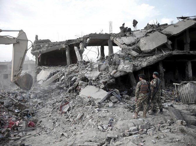 Kaboul: 36 morts et des centaines de blessés dans deux attentats - ảnh 1