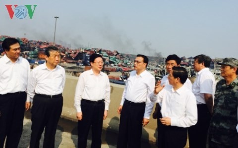 Tianjin : le Premier ministre Li Keqiang sur les lieux d'explosions - ảnh 1