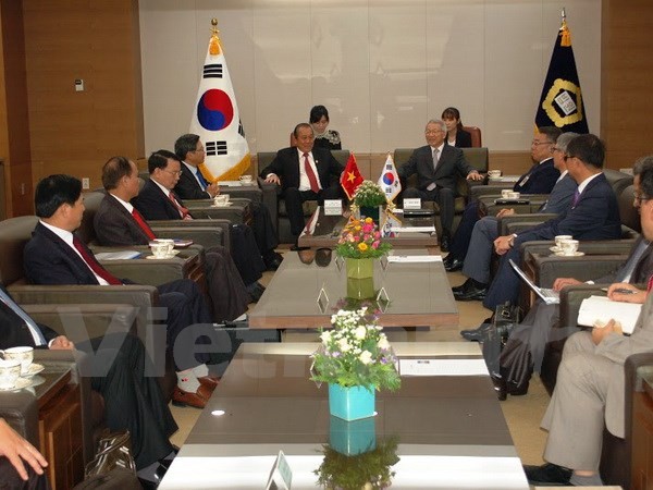 Le président de la Cour populaire suprême en visite en République de Corée  - ảnh 1