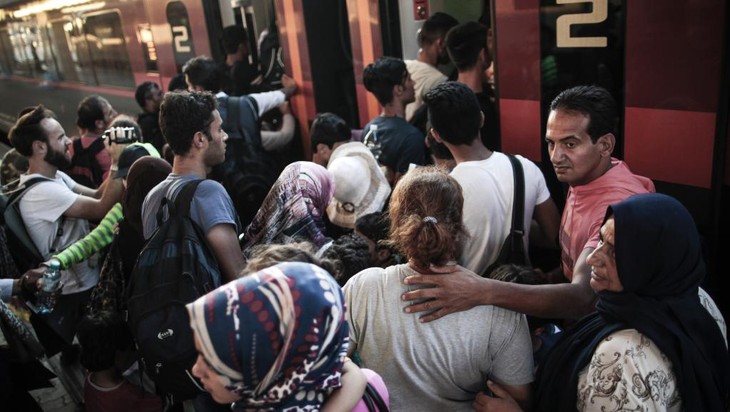 Allemagne: 400 migrants arrivent de Hongrie - ảnh 1