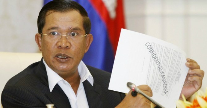 Le PM cambodgien soutient l'arrestation d'un sénateur de l'opposition - ảnh 1