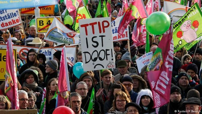 TTIP : les opposants au traité mobilisent à Berlin - ảnh 1