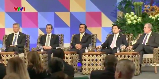 Activités du président Truong Tan Sang à la semaine de l’APEC - ảnh 1