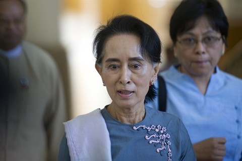 Myanmar : le parti d’Aung San Suu Kyi remporte 77% des sièges au parlement - ảnh 1