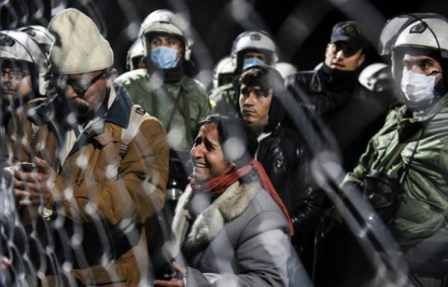 Grèce: opération policière pour évacuer les migrants de la frontière - ảnh 1
