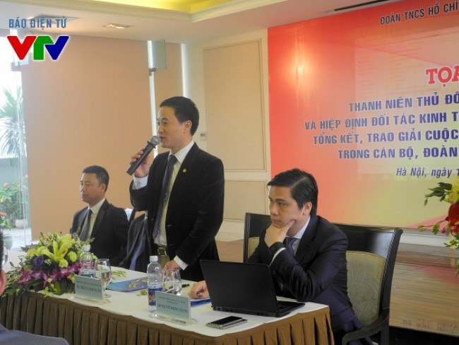 Les jeunes Hanoïens se renseignent sur la Communauté de l’ASEAN et le TPP - ảnh 1