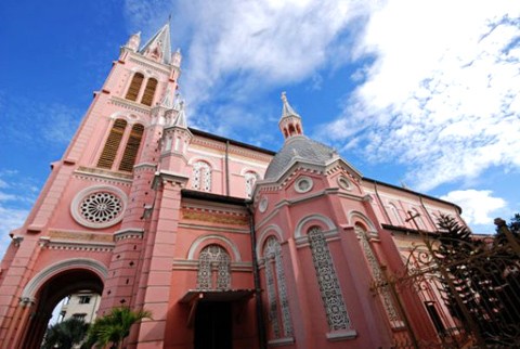 Quelques belles églises au Vietnam - ảnh 6