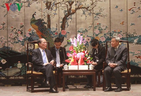 Le président de l’AN Nguyên Sinh Hùng en visite dans le Guangdong - ảnh 4