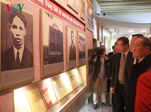 Le président de l’AN Nguyên Sinh Hùng en visite dans le Guangdong - ảnh 1