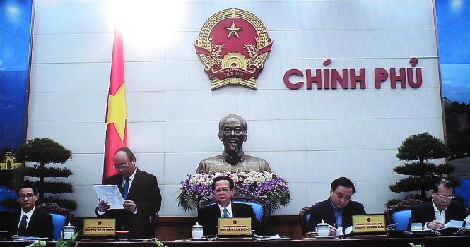 Nguyên Tân Dung: poursuivre 3 percées stratégiques économiques en 2016 - ảnh 1