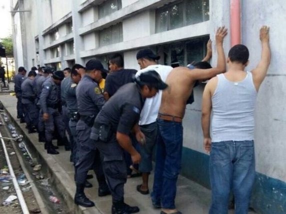 Huit morts après une rixe dans une prison au Guatemala - ảnh 1