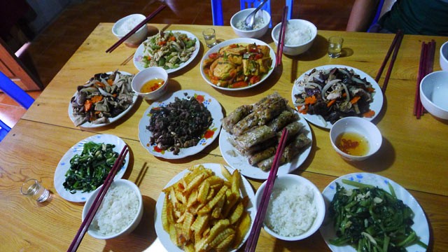Disposez votre table à la vietnamienne - ảnh 2