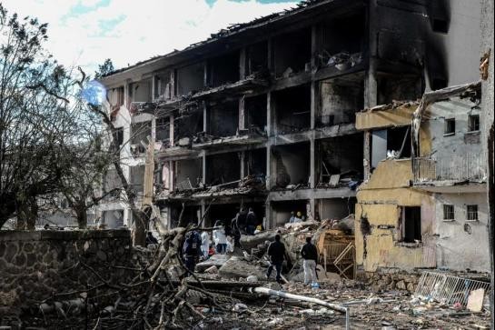 Turquie : 5 morts et 39 blessés dans un attentat dans le Sud-Est - ảnh 1