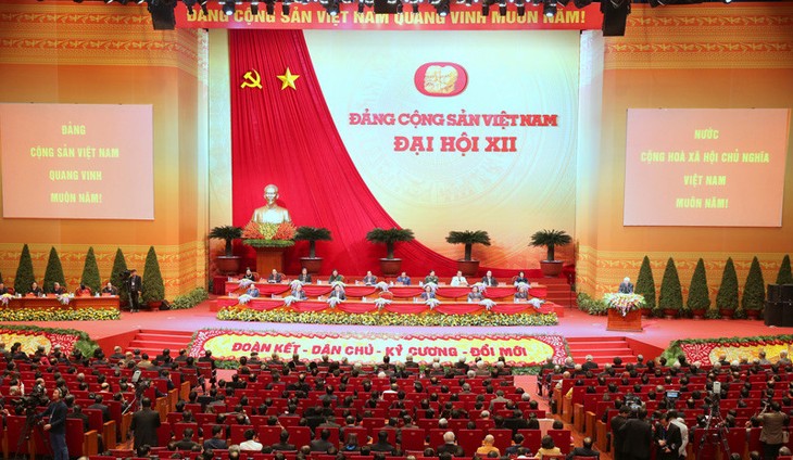 Clôture du 12ème Congrès national du Parti communiste vietnamien  - ảnh 1