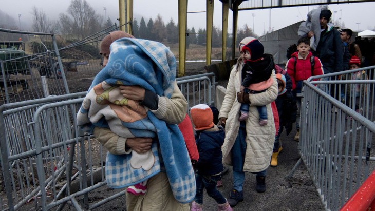 Crise des migrants - La Slovénie durcit sa législation sur le droit d'asile - ảnh 1