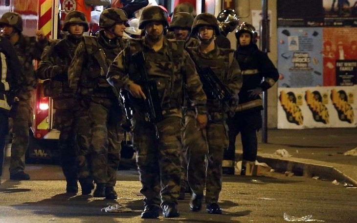 4 islamistes présumés arrêtés pour un « projet d’actions violentes » à Paris - ảnh 1