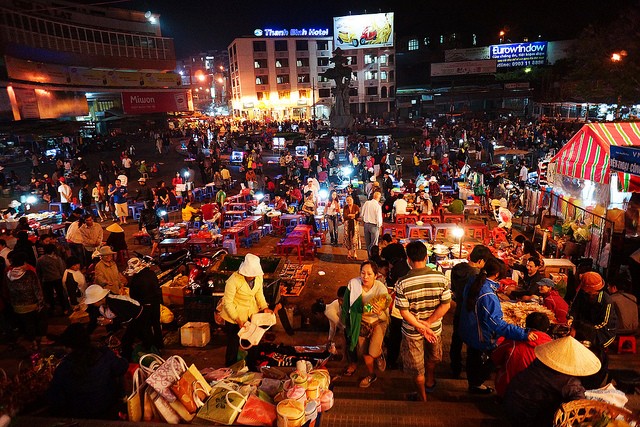 Dalat et son marché de nuit - ảnh 1