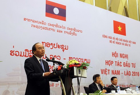 Ouverture de la conférence sur la coopération dans l’investissement Vietnam-Laos - ảnh 1